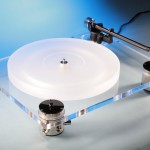 Scheu Analog - Cello Turntable, angled view