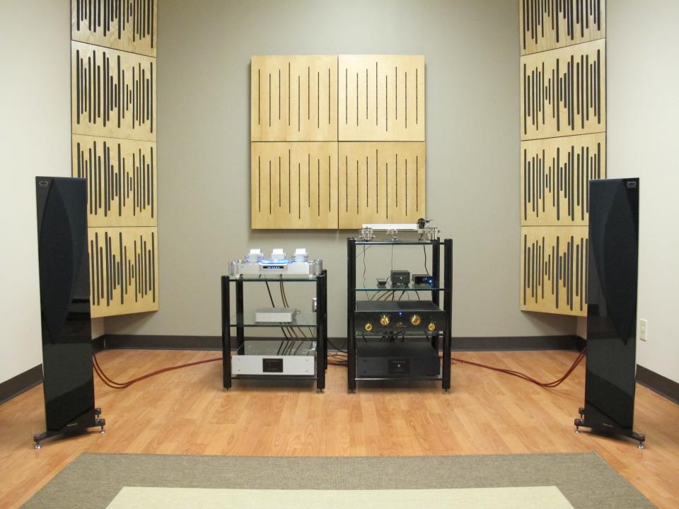 Smaller listening room set-up with Capriccio Continuo's Auralea 309